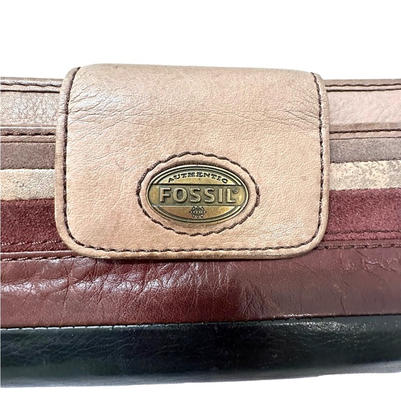 Fossil Multi Color Leather Suede Metallic Patchwork Zip Around Wallet. - Picture 9 of 16